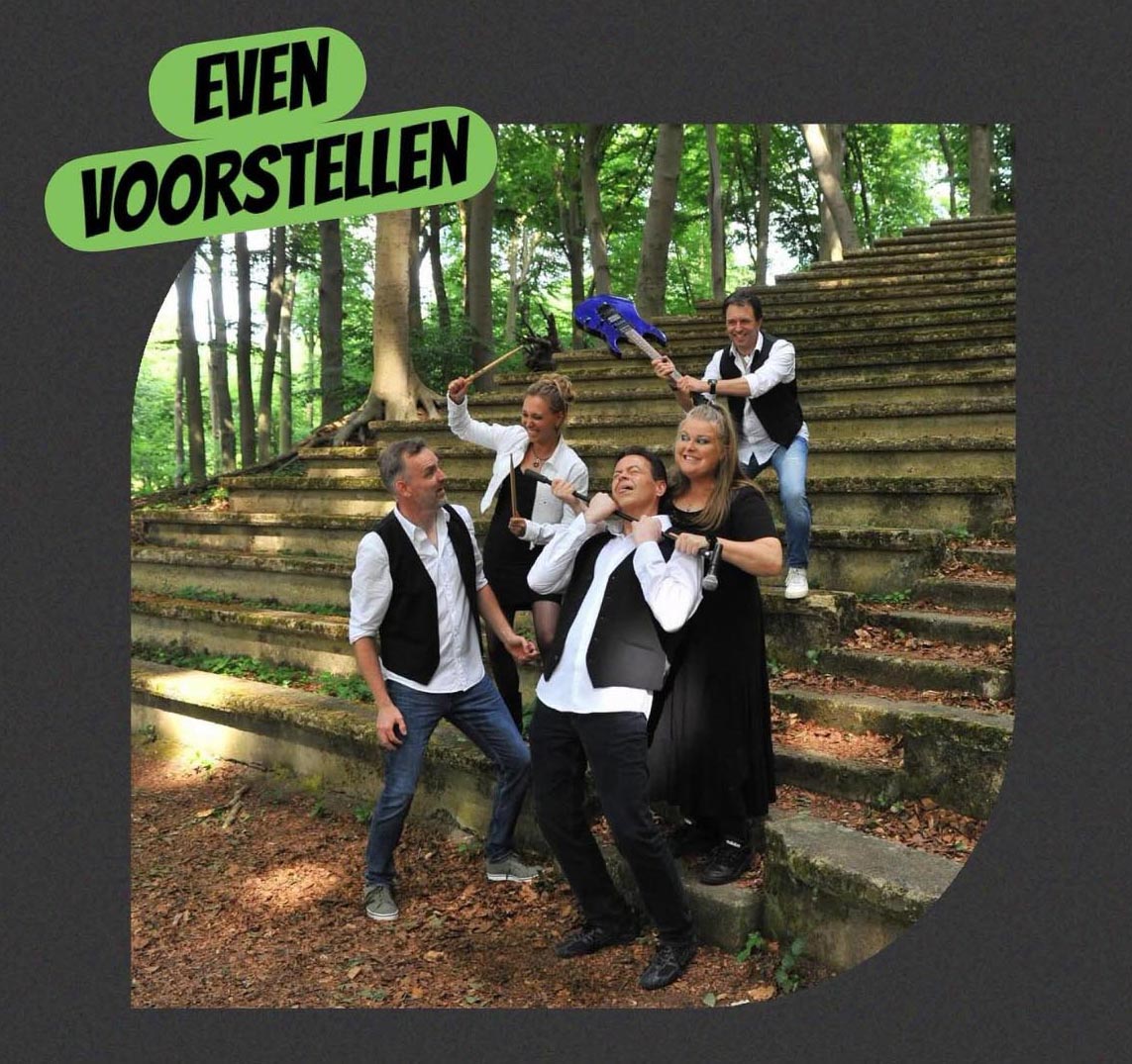 Instagram foto van Taking Cover